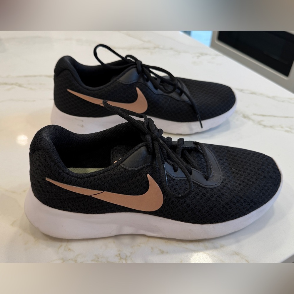 Nike Black Sneakers with Subtle Pink/ Rose Gold Detail Women Size 9
